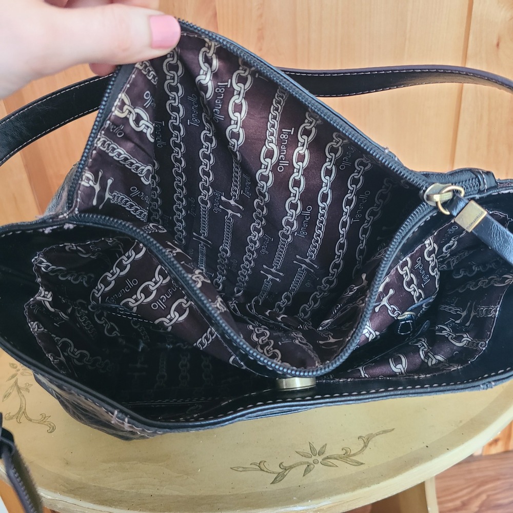 Tignanello Black Leather Shoulder Bag‎ Minimalist Retro 90s Classic Logo Charm - Picture 7 of 11